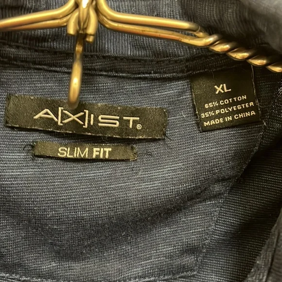 Men’s button down - Picture 2 of 3